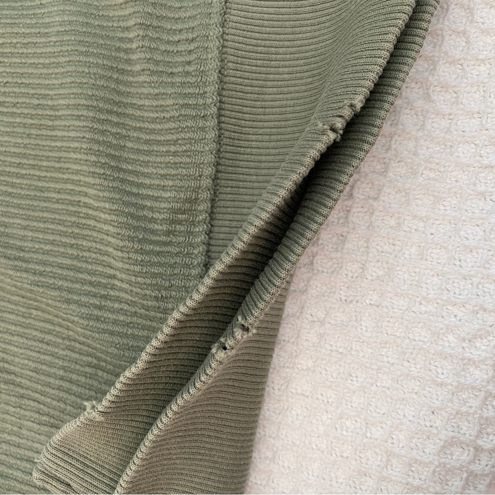 Aerie Big Chill Textured Sweatshirt Large - Picture 6 of 8